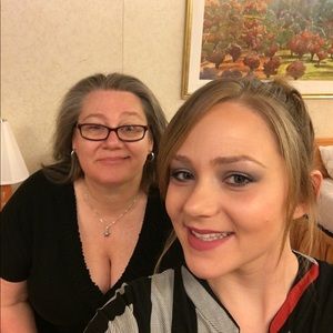 Meet your Posher, Sheny